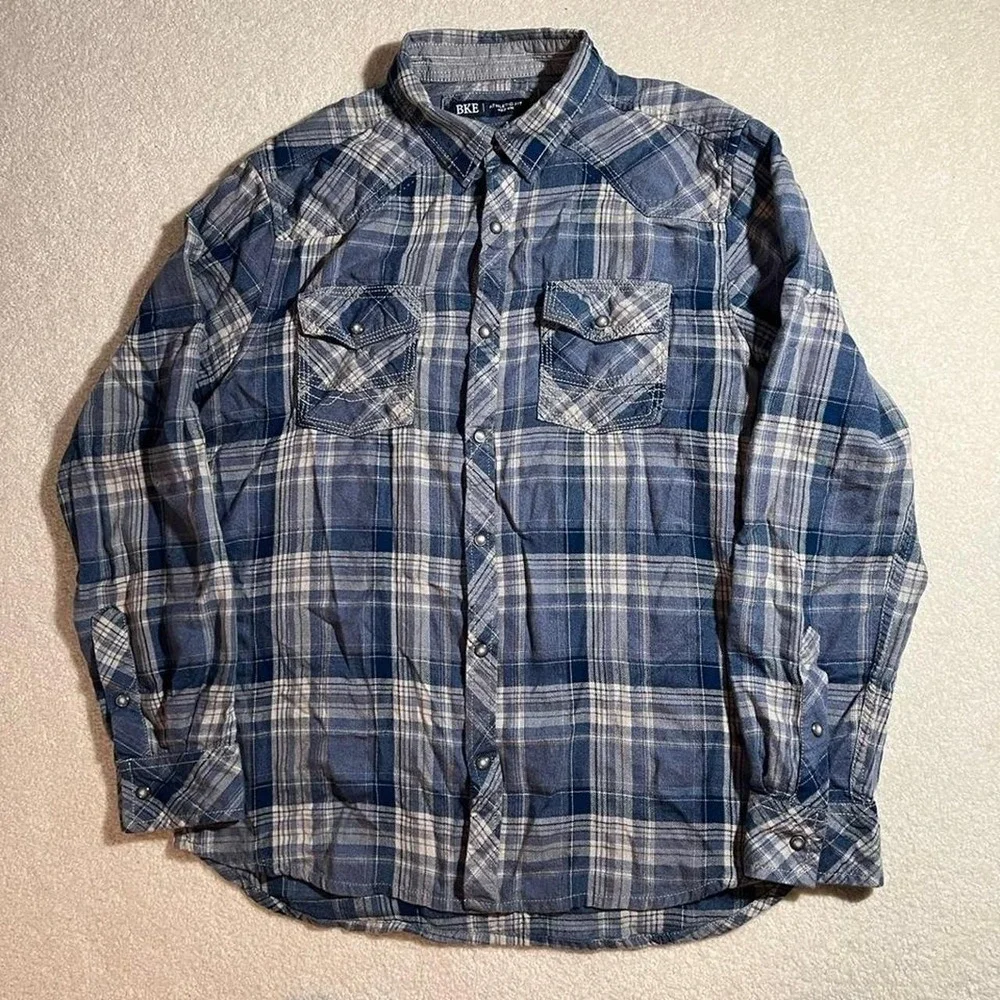 BKE Western Pearl Snap Shirt Mens Medium Blue‎ Plaid Athletic Fit Flannel B2771